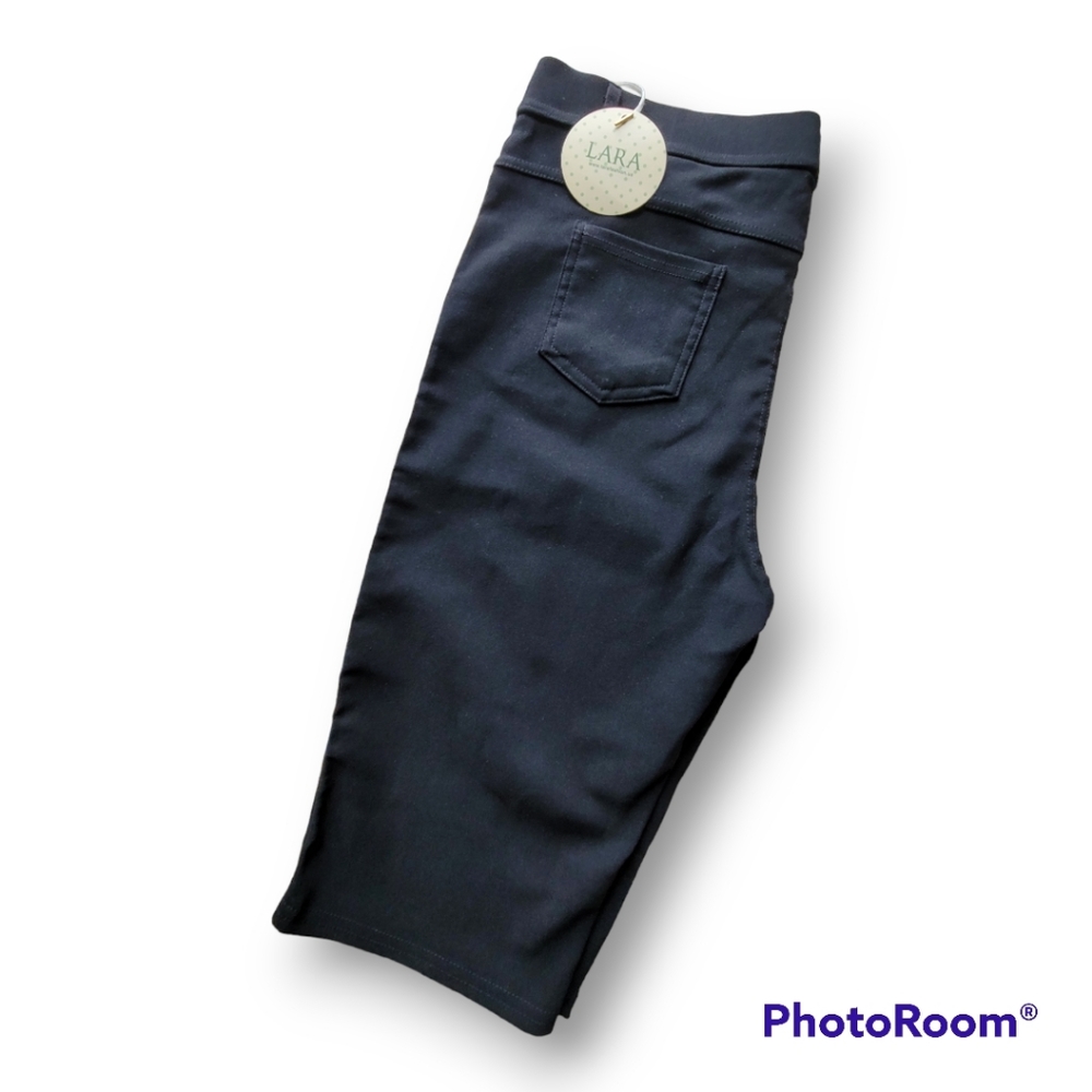 LARA Bermuda Shorts